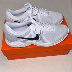 Women’s Nike Revolution 4 Sneakers, Size 10